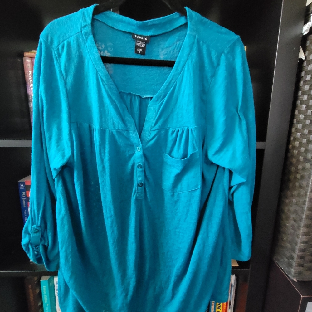 Women's Torrid Sheet Long Sleeve T-Short Size 2